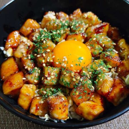 豚肉の角切りスタミナ丼