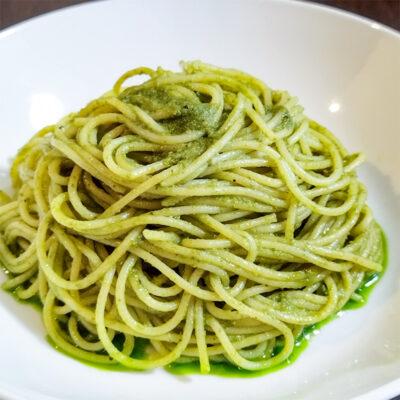 松の実・チーズなしのバジルソースパスタ