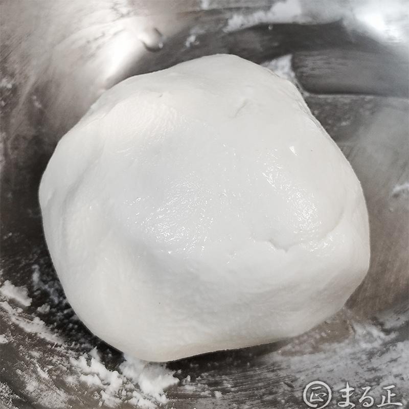 粘り気が出てきたらまとめます。