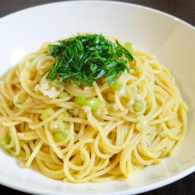 ネギとニンニクたっぷりパスタ