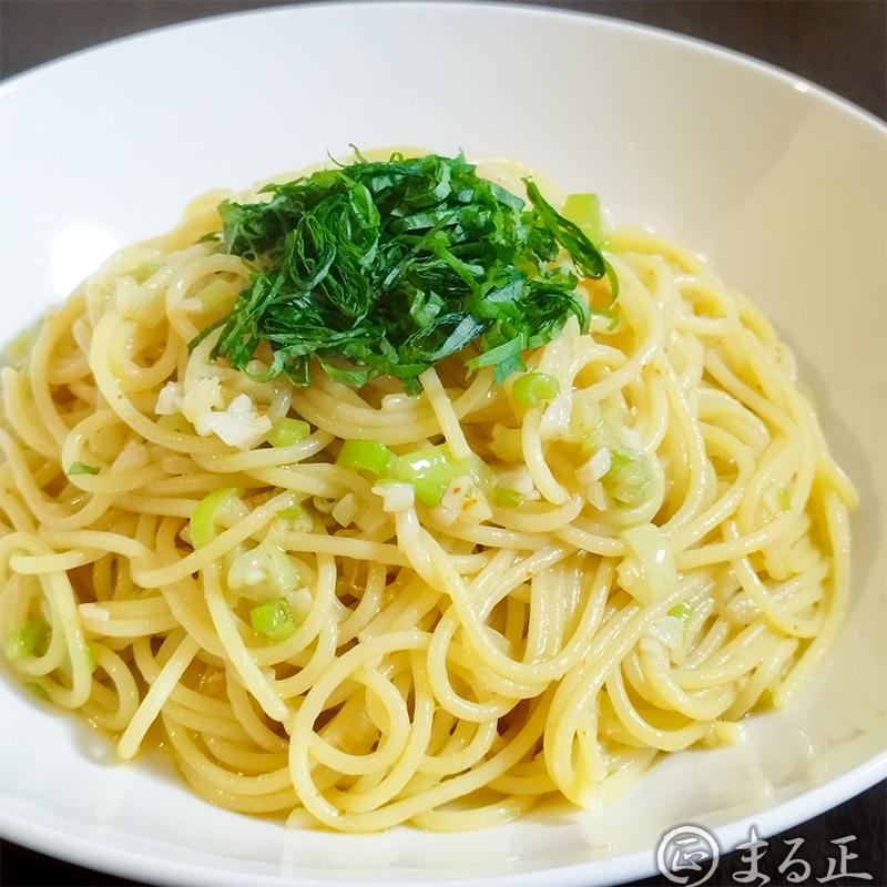ネギとニンニクたっぷりパスタ